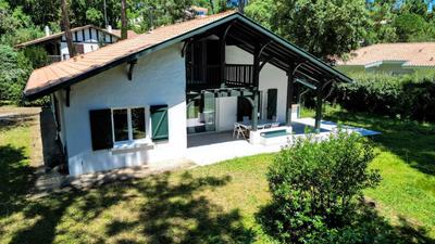 Maison - 140 m² - 4 pièces