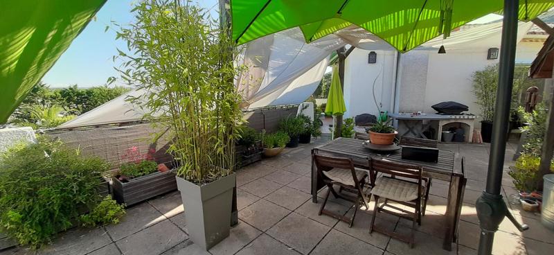 Maison - 267 m² - 10 pièces