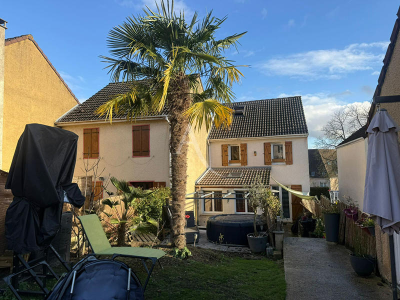 Maison - 89 m² - 4 pièces