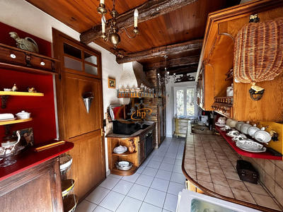 Maison - 268 m² - 7 pièces