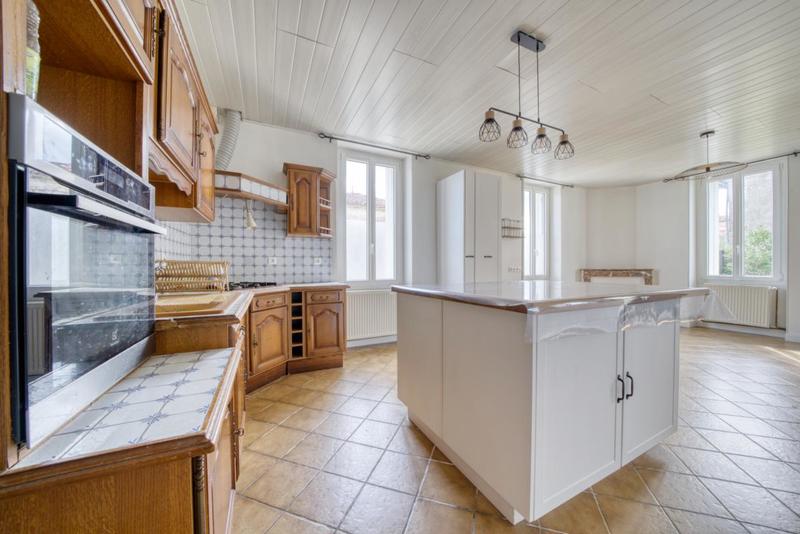 Maison de village - 198 m² - 4 pièces