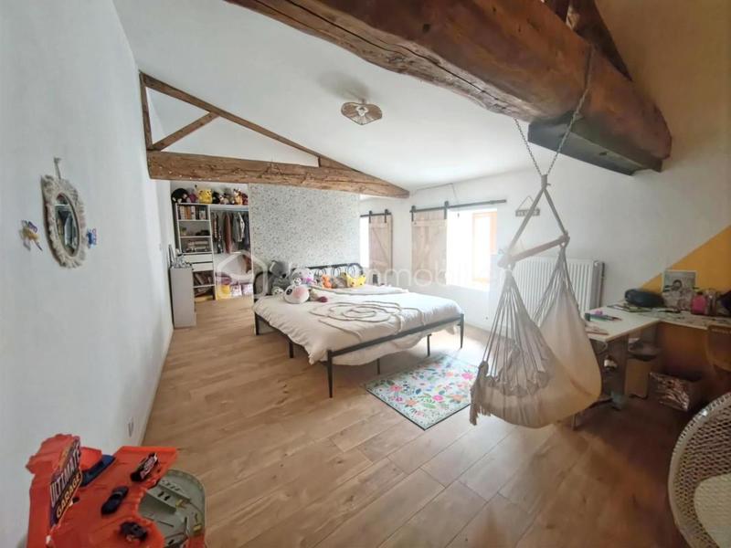 Maison en pierre - 230 m² - 9 pièces