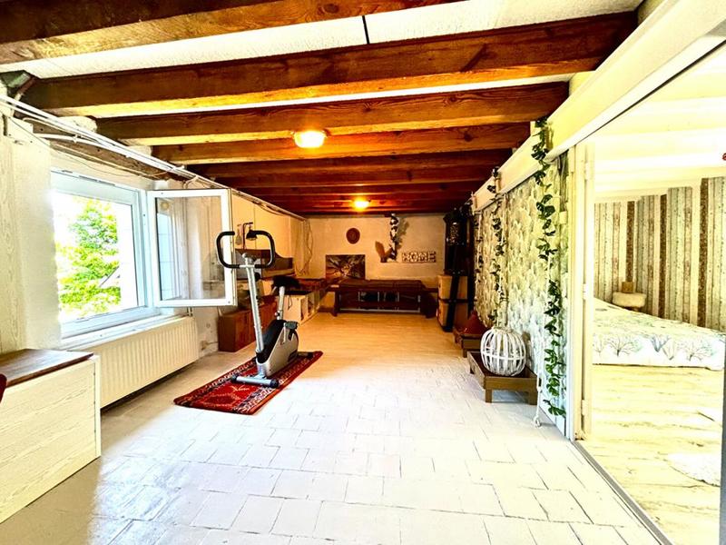 Maison - 191 m² - 8 pièces