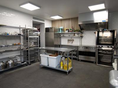 Fonds de commerce - 83 m²