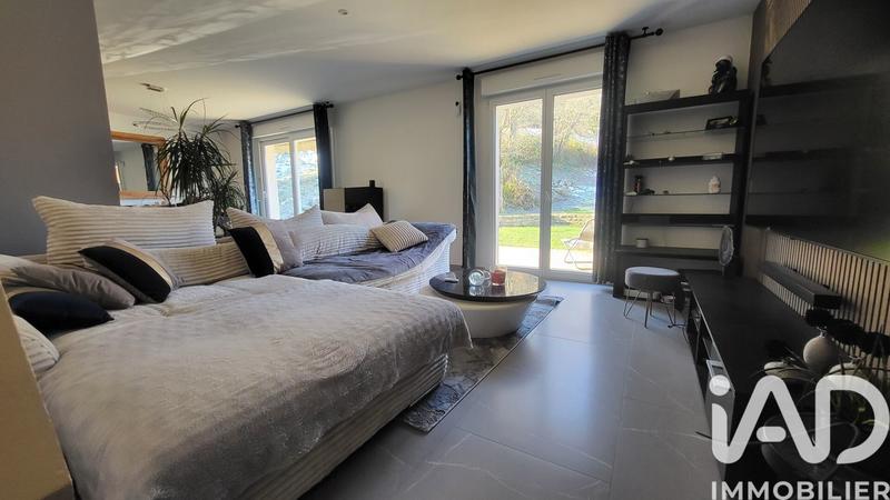 Maison - 170 m² - 6 pièces