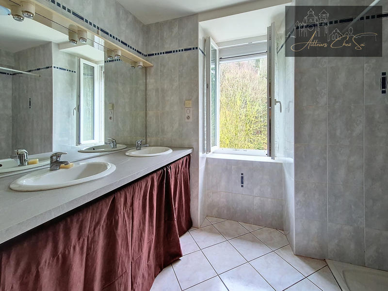 Maison de village - 164 m² - 7 pièces