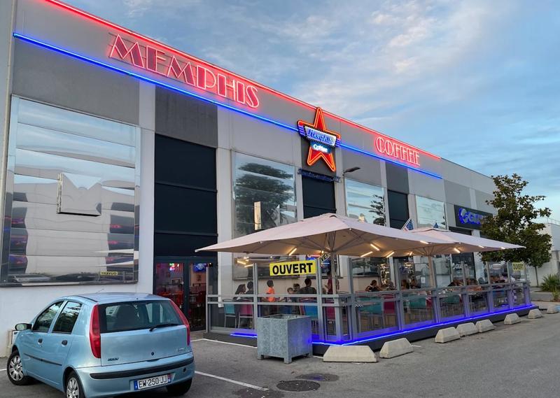 Local commercial - 327 m²