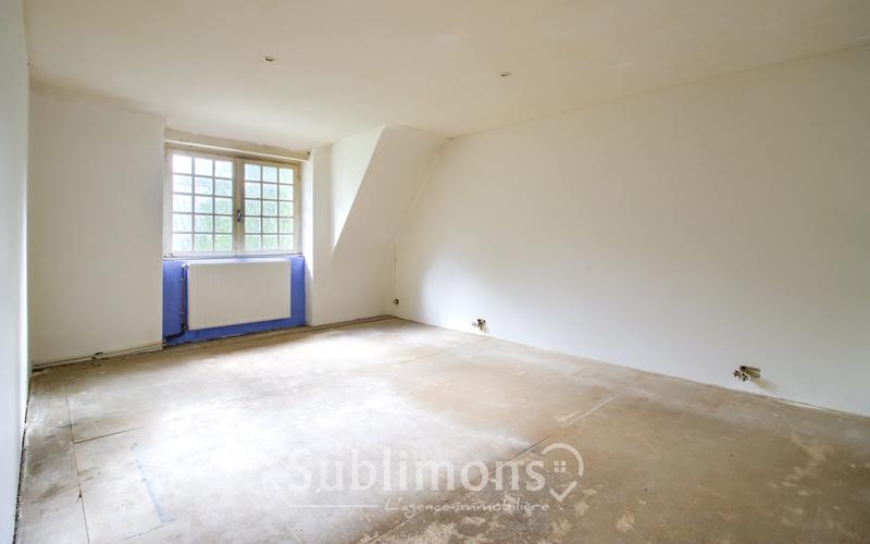 Maison - 235 m² - 6 pièces