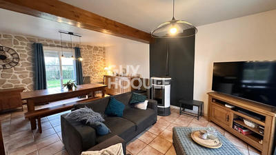 Maison - 90 m² - 5 pièces