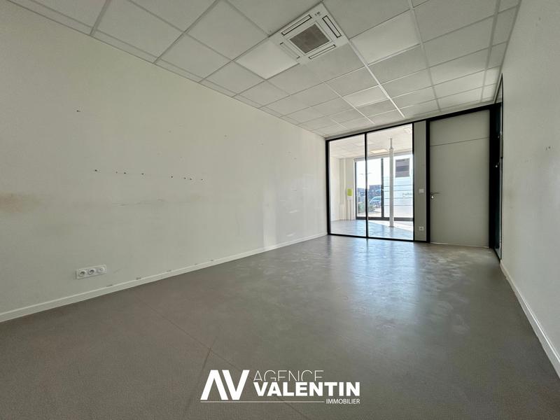 Local commercial - 215 m²