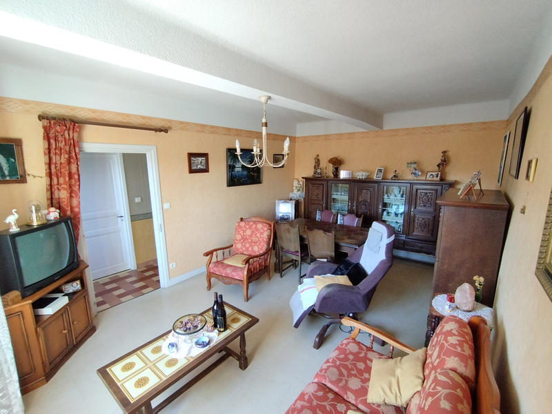 Maison - 95 m² - 5 pièces