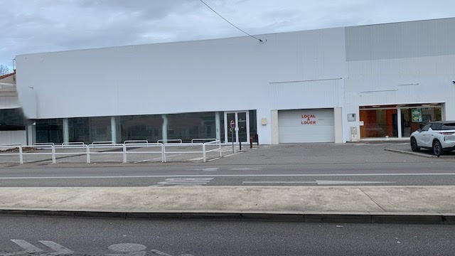 Local commercial - 700 m²