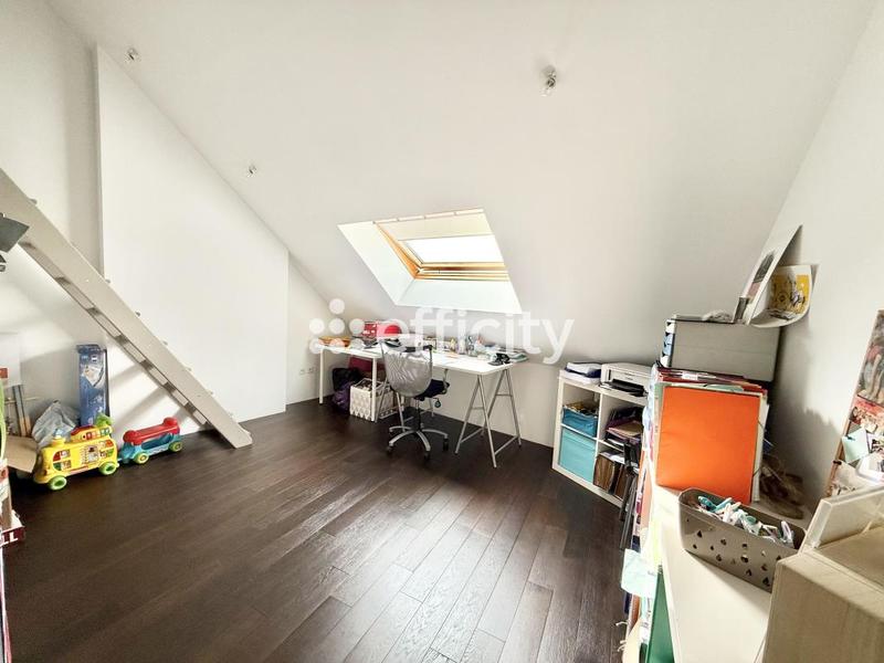 Maison - 108 m² - 5 pièces