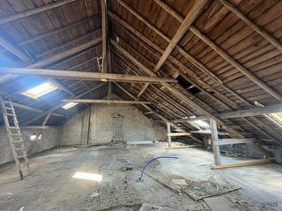 Appartement - 130 m² - 1 pièce