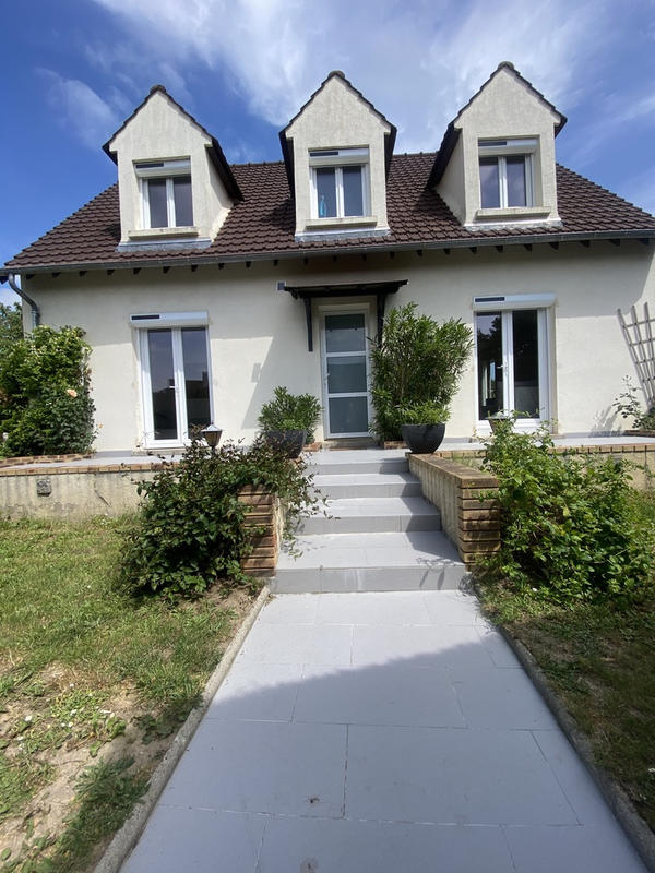 Maison - 180 m² - 7 pièces