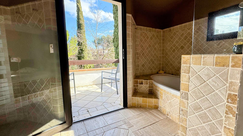 Maison - 194 m² - 5 pièces