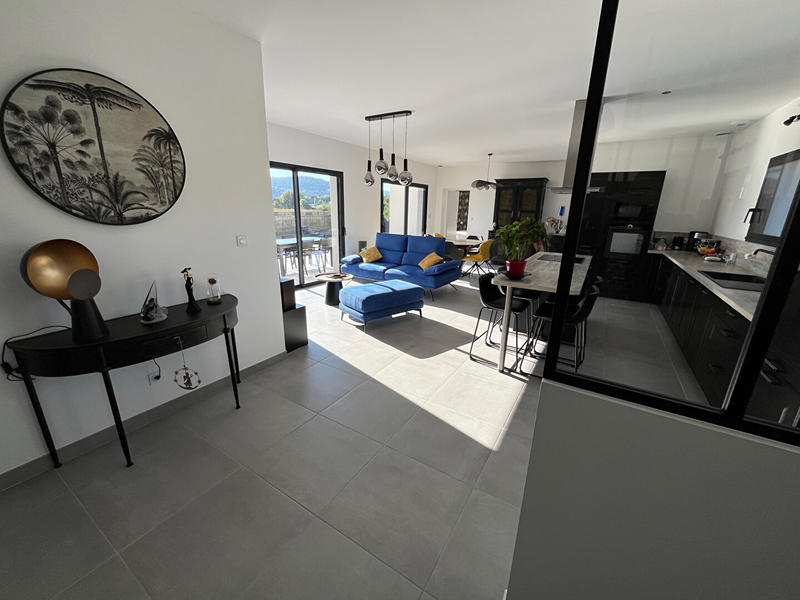 Maison - 114 m² - 5 pièces