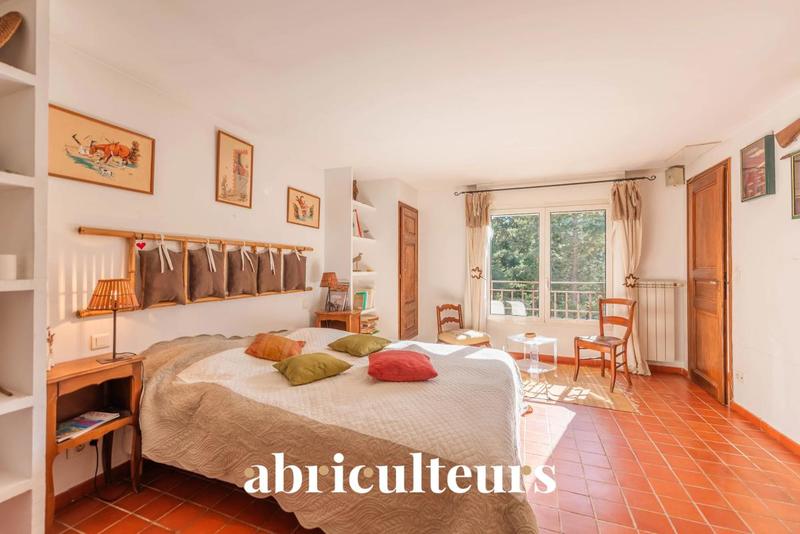 Maison ancienne - 300 m² - 8 pièces