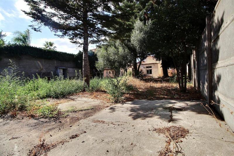 Entrepôt - 1 227 m²