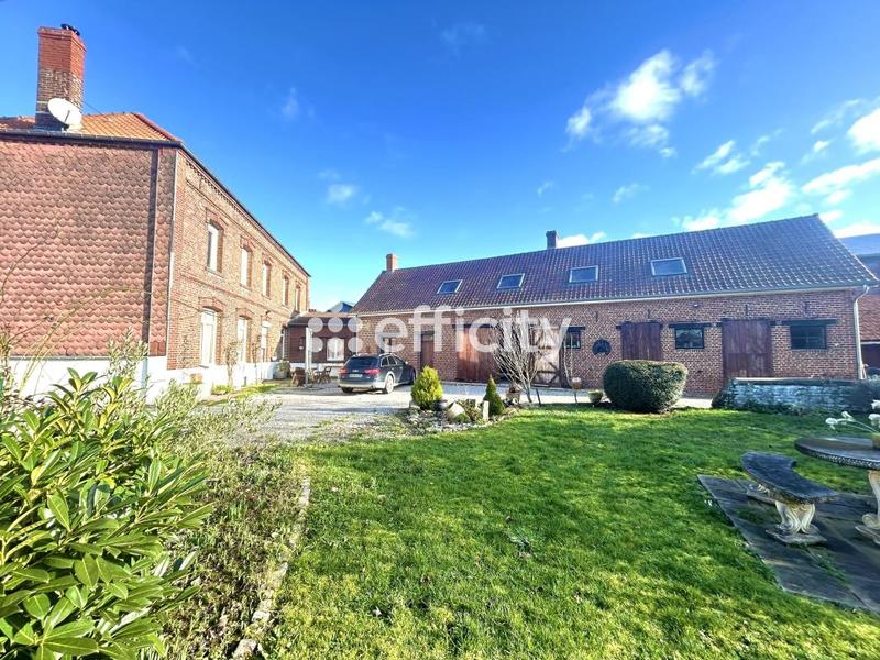 Maison - 200 m² - 6 pièces