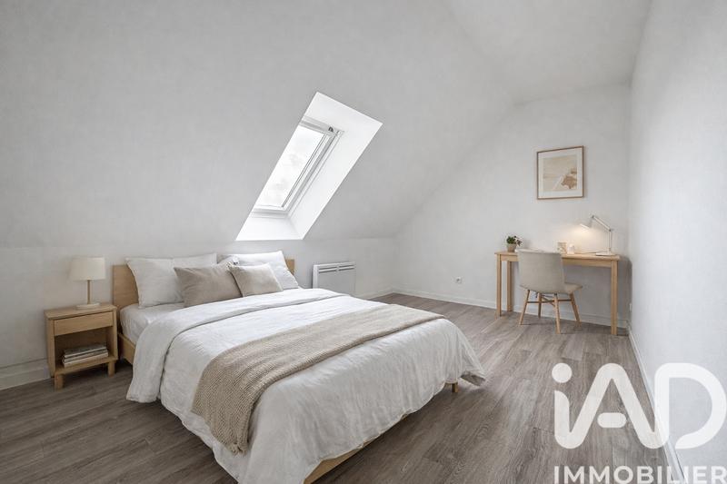 Maison - 92 m² - 5 pièces