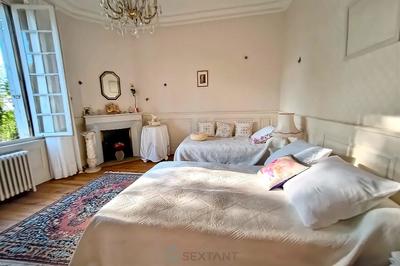 Maison de maîtres - 280 m² - 11 pièces