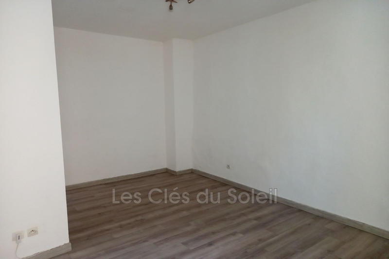 Immeuble - 217 m² - 11 pièces