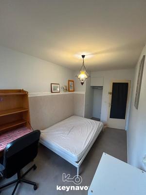 Chambre - 85 m² - 5 pièces