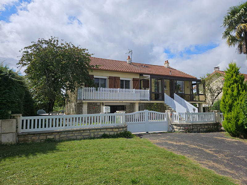 Maison - 135 m² - 6 pièces