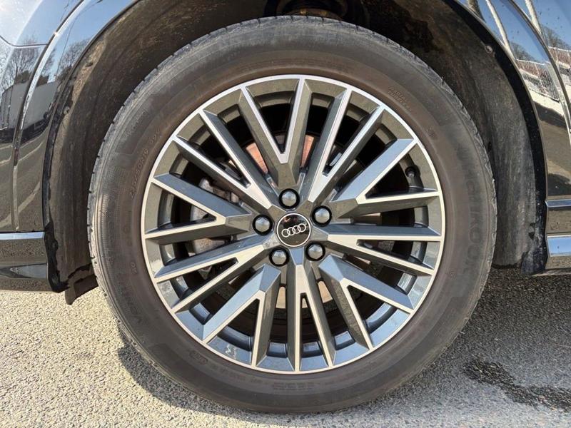 Audi Q3 45 TFSIe 245 ch s tronic 6 s line