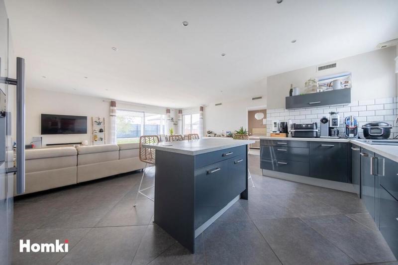 Maison - 121 m² - 5 pièces