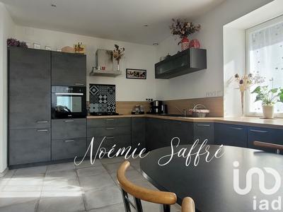 Maison - 104 m² - 5 pièces