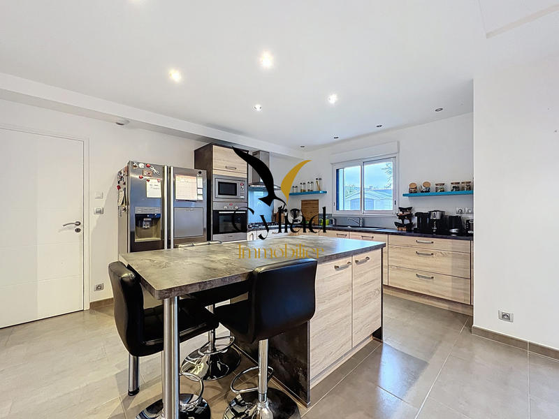 Maison contemporaine - 145 m² - 6 pièces