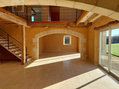 Maison - 200 m² - 5 pièces