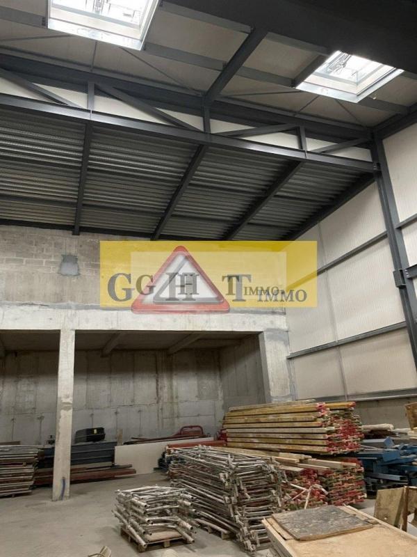 Entrepôt - 1 059 m²