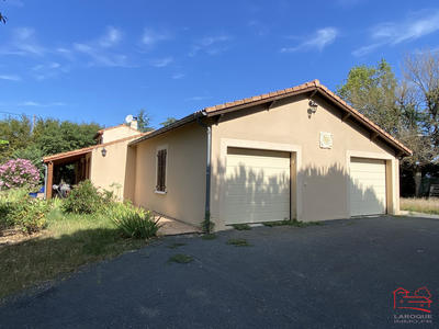 Maison - 220 m² - 6 pièces