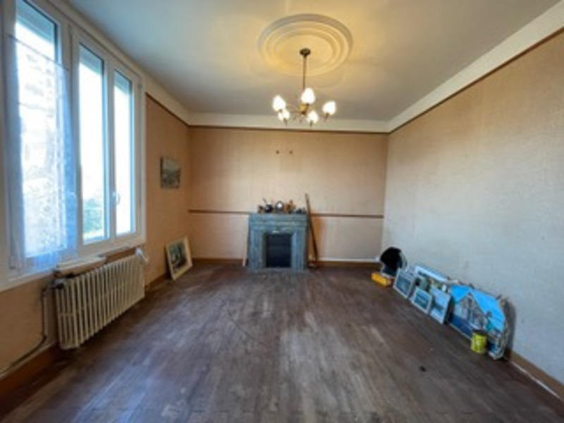 Maison - 115 m² - 9 pièces