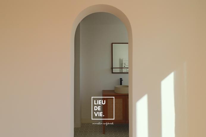 Maison ancienne - 325 m² - 9 pièces