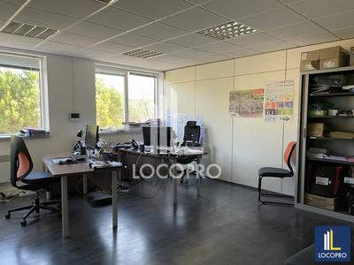 Bureau - 222 m²