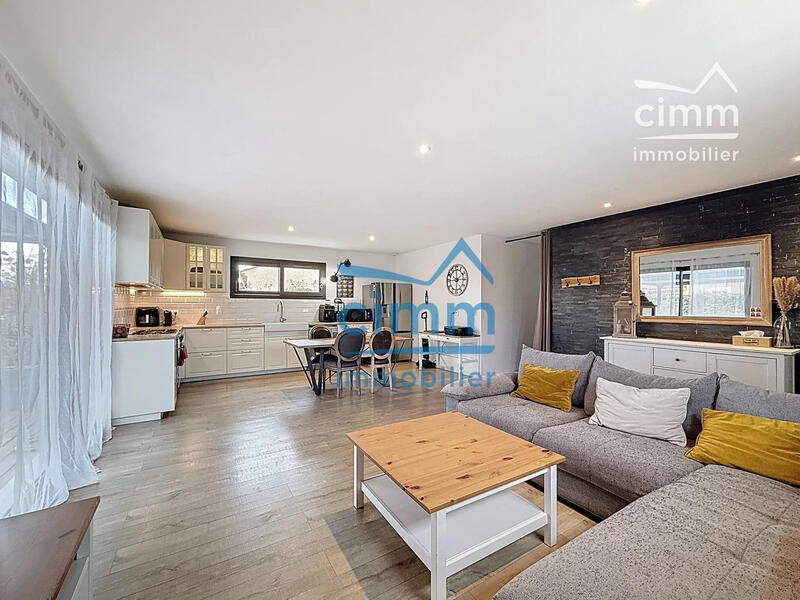 Maison - 85 m² - 4 pièces