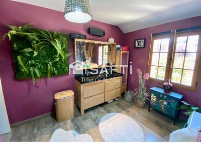 Maison - 105 m² - 4 pièces