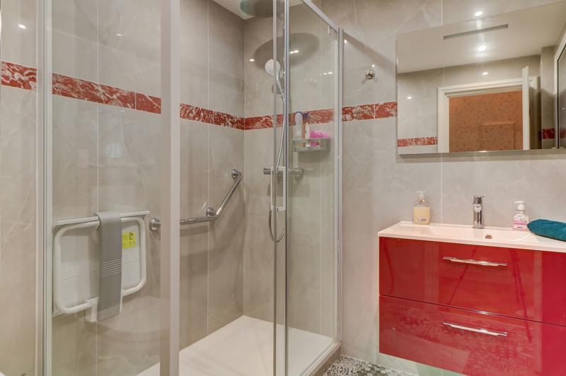 Appartement - 253 m² - 5 pièces