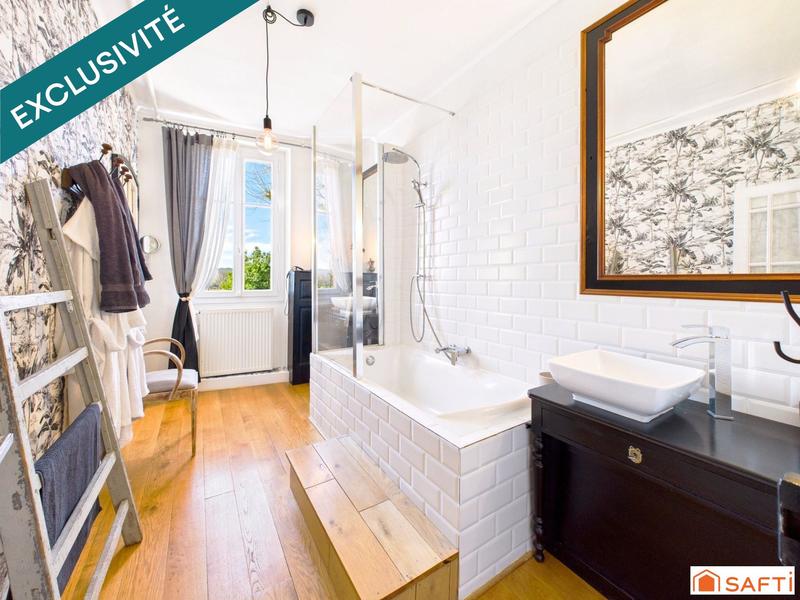 Maison - 195 m² - 6 pièces