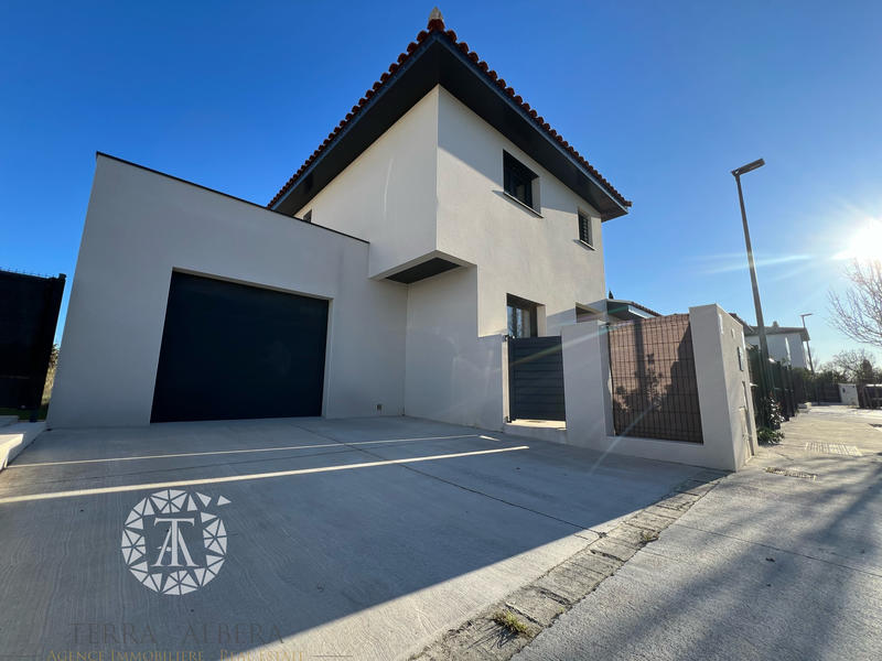 Villa - 140 m² - 6 pièces