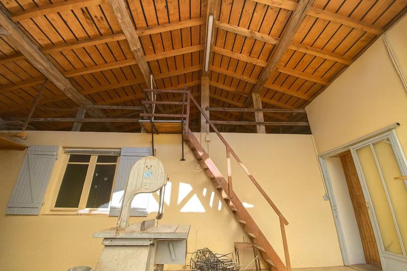 Maison - 104 m² - 6 pièces