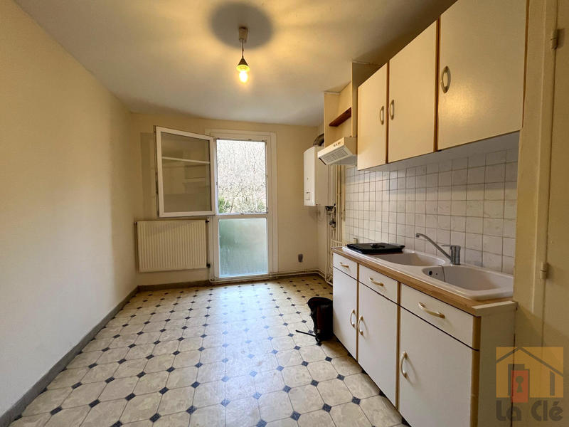 Appartement - 85 m² - 4 pièces