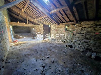 Maison - 220 m² - 4 pièces