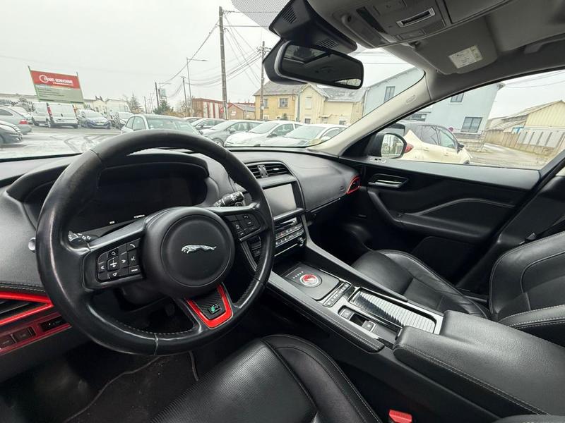 Jaguar F-Pace 2.0 d 180 Ch R-Sport Bva Garantie 6 Mois / Reprise Possible