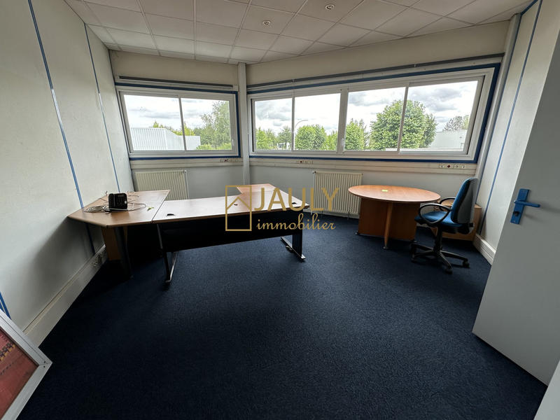 Bureau - 160 m² - 4 pièces