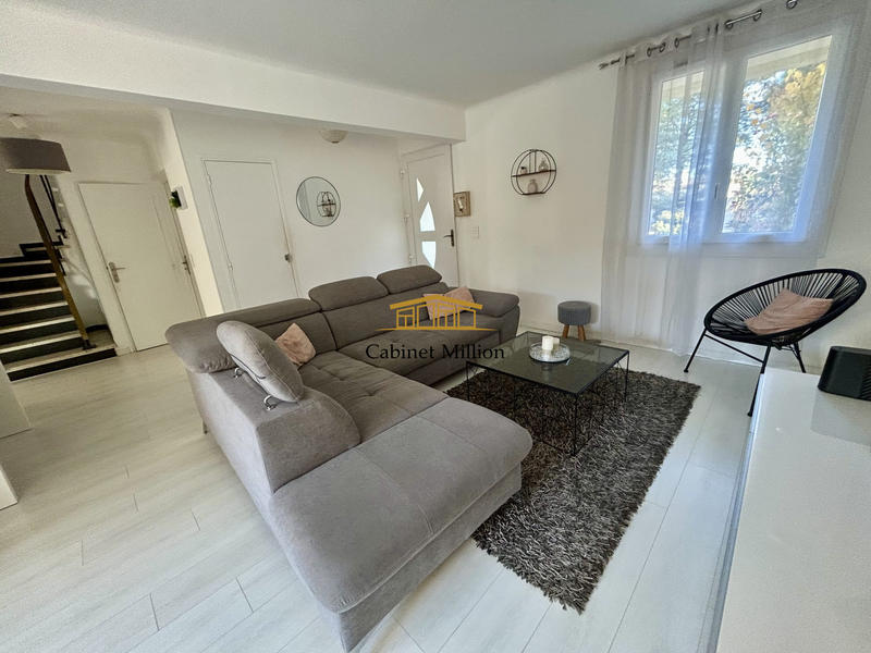Maison - 102 m² - 5 pièces